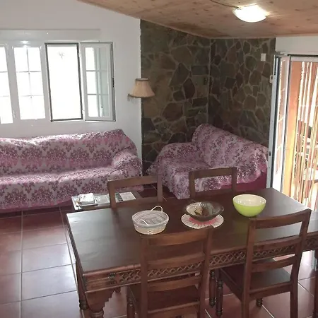 アパート El Dragon Serrano *