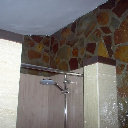 El Dragon Serrano アパート